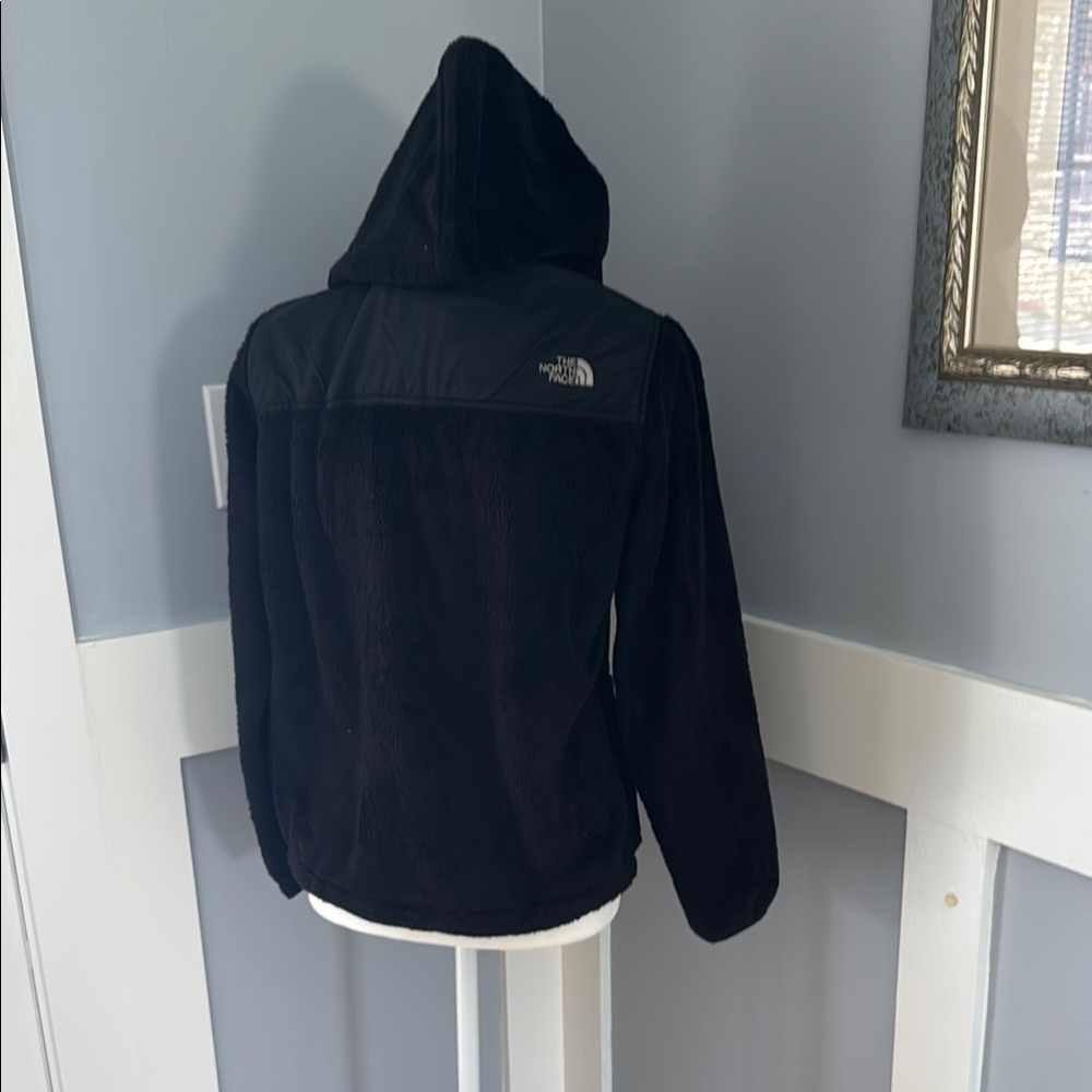 The North Face Black Hooded Jacket - Picture 2 of 6